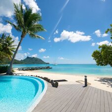 Maitai Lapita Huahine Beach