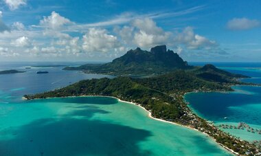 Bora Bora by Tom Donders