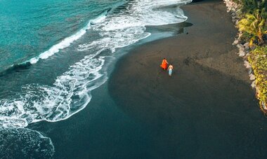 Tahiti by Pearl Resorts Plage de sable noire