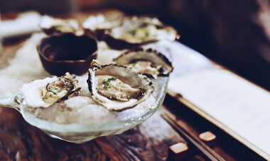 Air Tahiti Nui USA Seattle food oysters SSeal