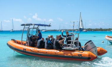 Equipe Mokarran protection Society de sortie sortie bateau Mokarran Protection Society