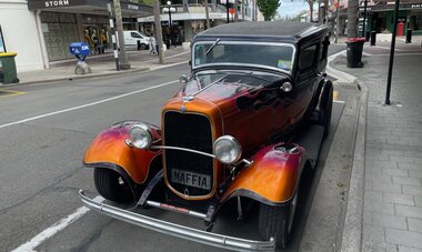 Chaque année, l’Art Deco Weekend transforme d’ailleurs la ville en scène vivante des années 30 © SMILE