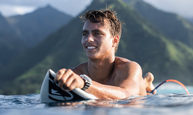 Kauli Vaast at Teahupoʻo