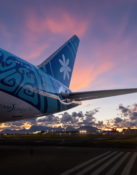 Air Tahiti Nui Dreamliner sunset