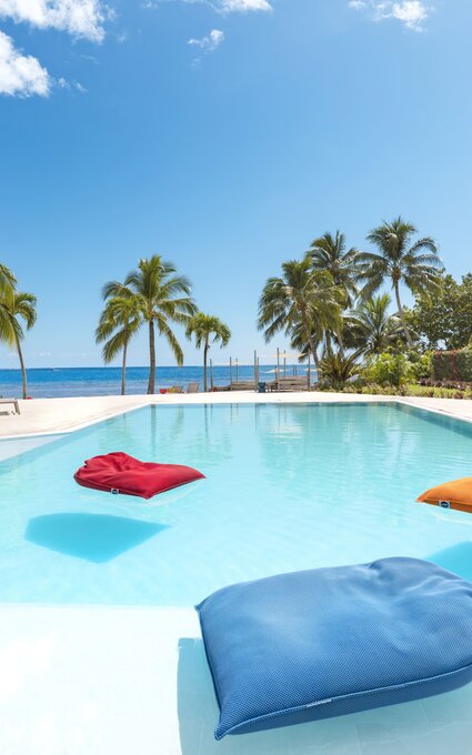 Pool & Beach - Cook's Bay Moorea